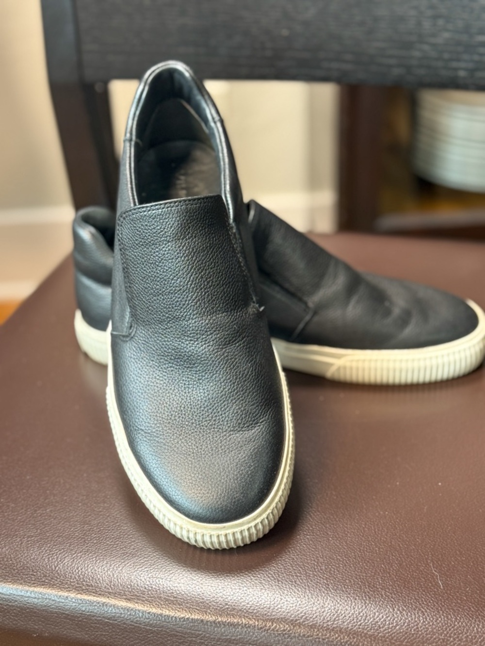 Vince Slip-On Sneakers Black Leather Casual Shoes Women’s Size 9.5